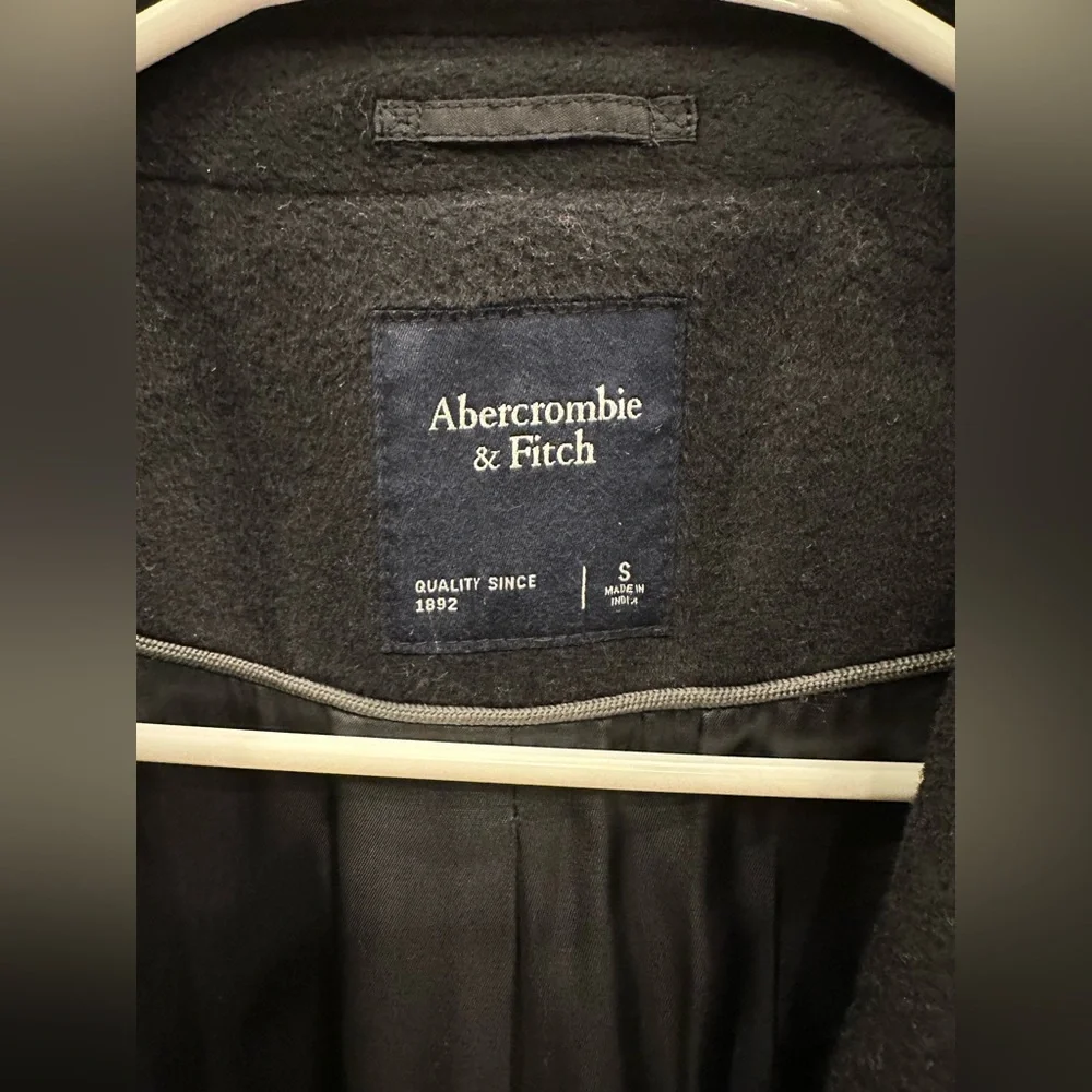 Men’s Size Small Abercrombie & Fitch Black Winter Coat - Picture 3 of 5